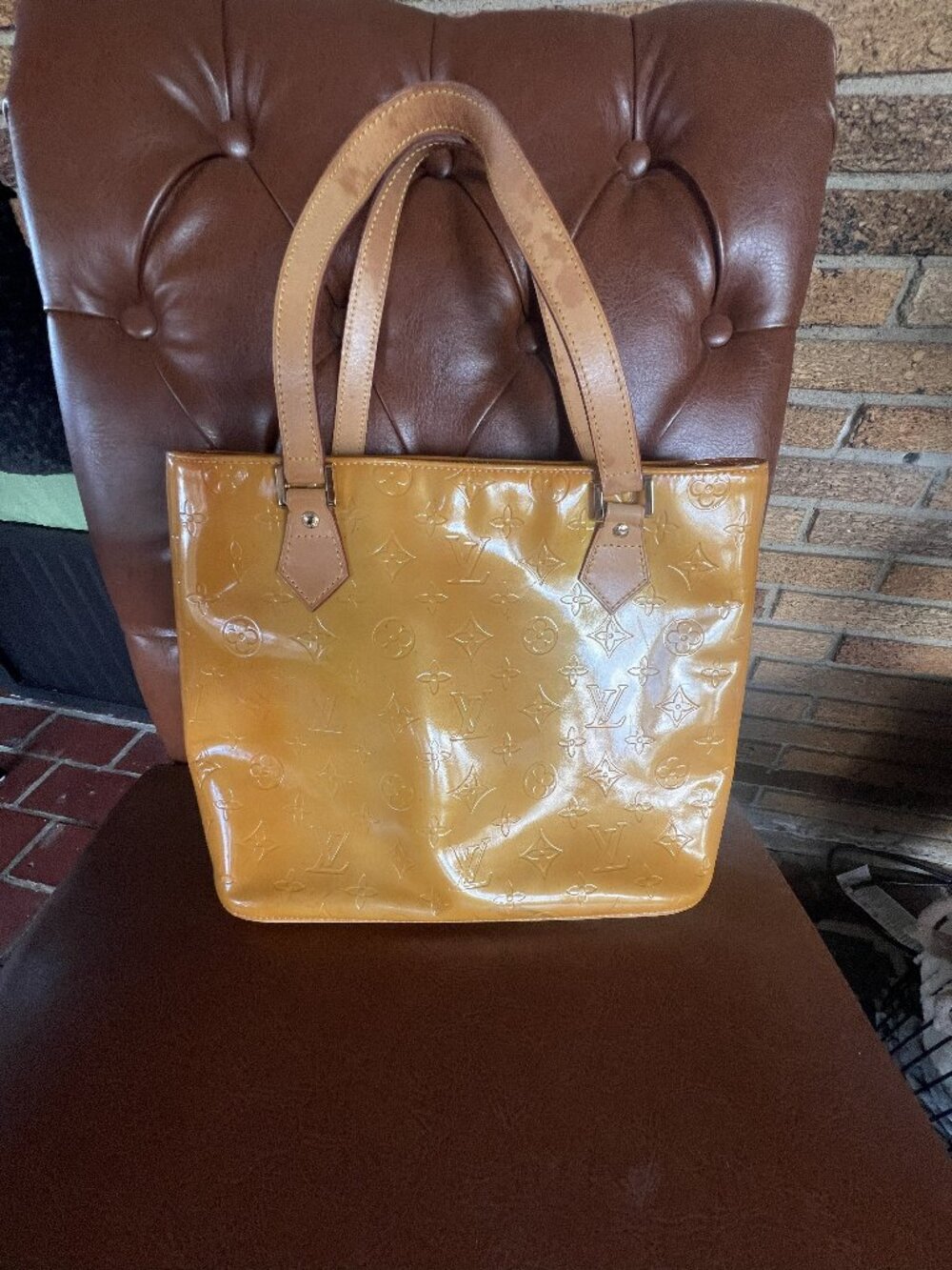 Louis Vuitton Vernis Houston Tote – Yellow Patent Leather